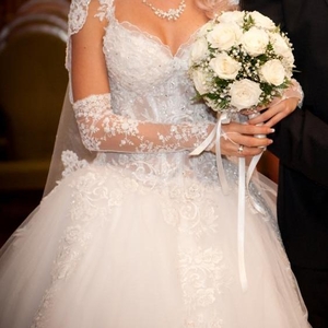 Продам элитное французское свадебное платье Miss  Kelly Star