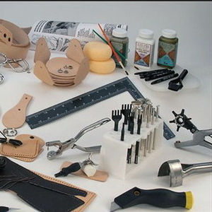 Инструменты и материалы для работы с кожей 