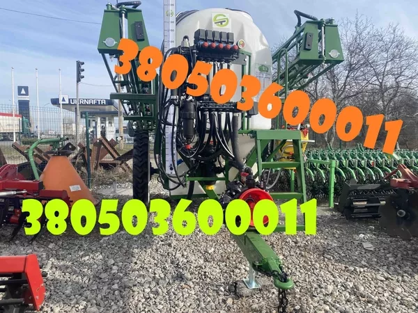 Новий причіпний обприскувач Spray Expert 3000