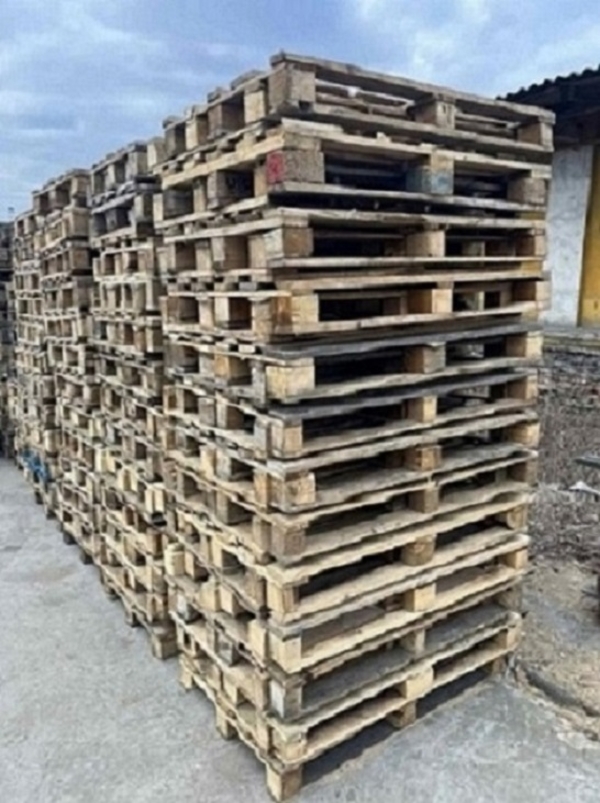 Реалізуємо оптом і вроздріб піддони бв в Дніпрі.