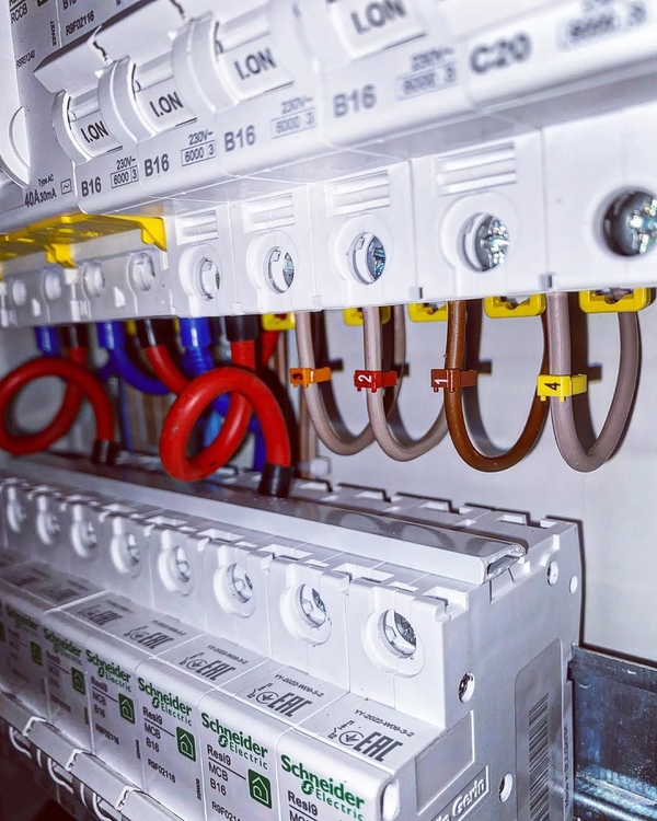 Профессиональный электрик Кривой Рог 2