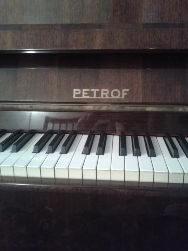 Продам Пианино Petrof 2